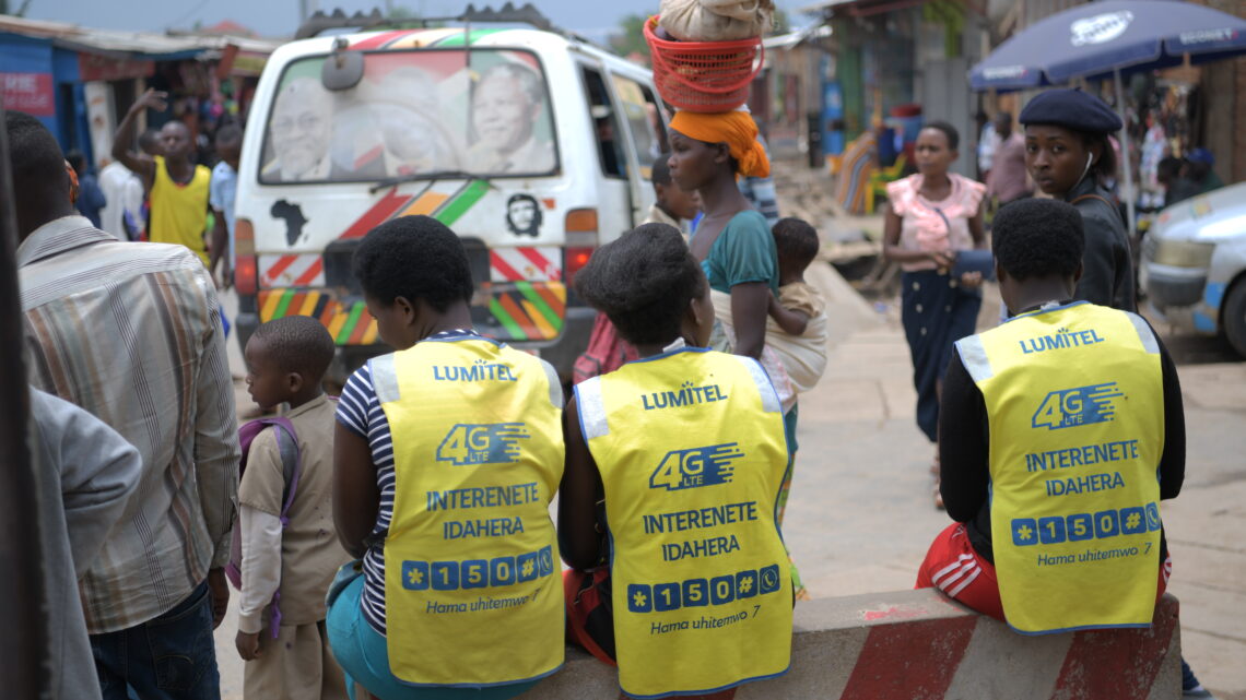 Burundi : Vente des unités, transfert mobile d’argent ; les métiers de la débrouille pour les diplômés chômeurs.